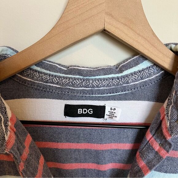 BDG, Urban Outfitters Sriped Flannel - Picture 6 of 11